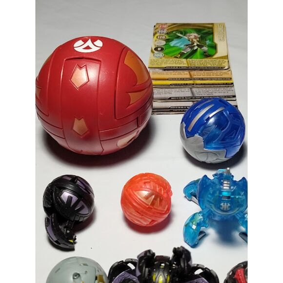 Lot of 18 Bakugan With Cards Large Red Bakugan & More - Picture 15 of 16